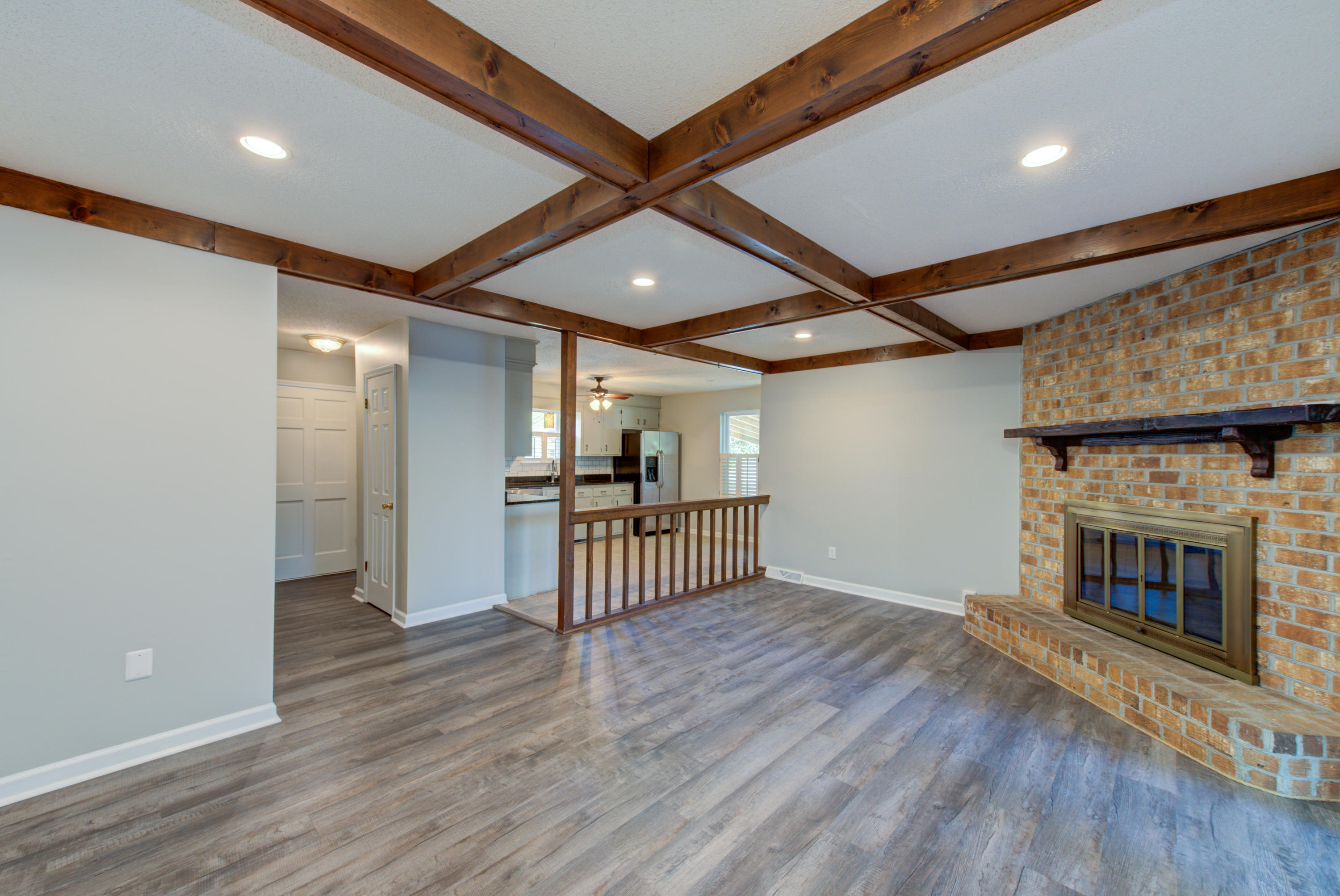 1539 Wakendaw Road Mount Pleasant, SC 29464 - Photo 5 of 28 Living-Dining