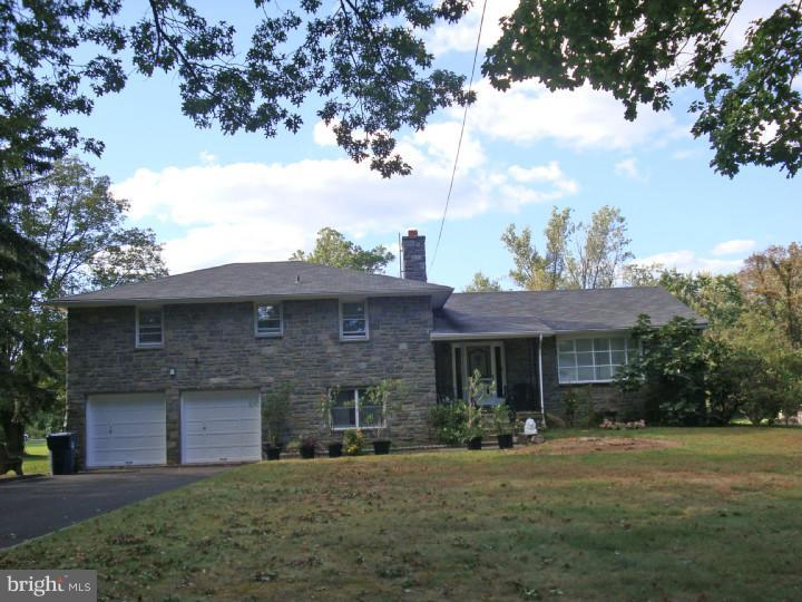 206 Fairway Road Ambler, PA 19002 - Photo 1 of 15 Exterior Front