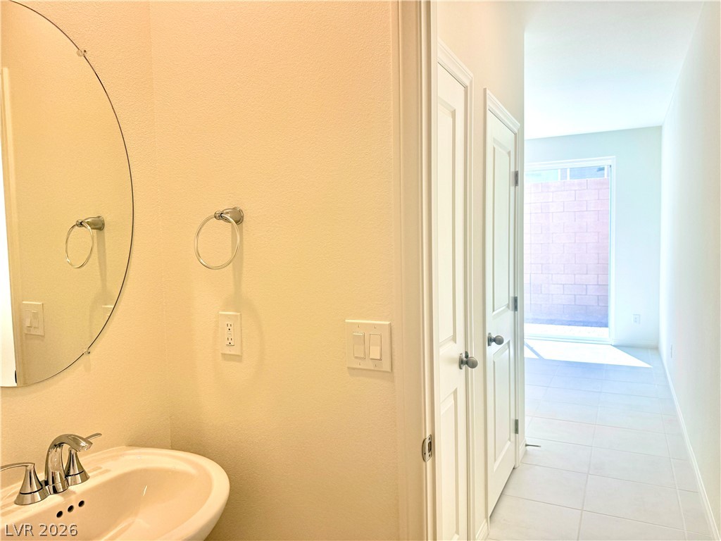 9255 Innot Avenue Las Vegas, NV 89148 - Photo 16 of 48