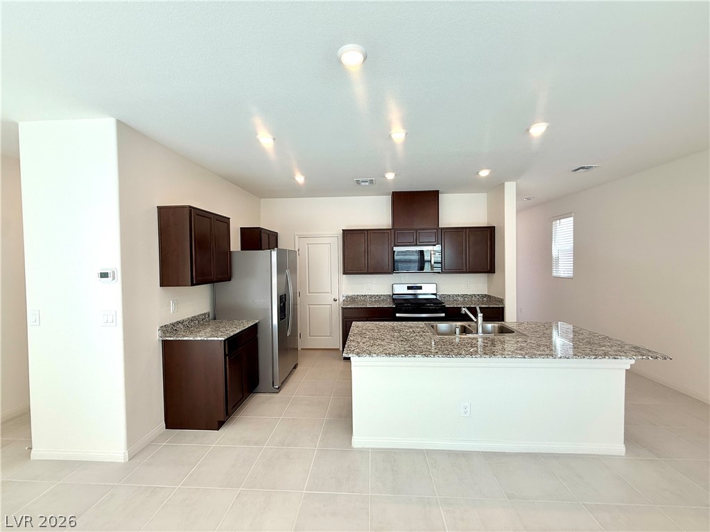 9255 Innot Avenue Las Vegas, NV 89148 - Photo 9 of 48