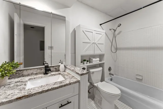 $235,000 | 3412 Oak Ridge Road, Unit 208, Minnetonka, MN 55305