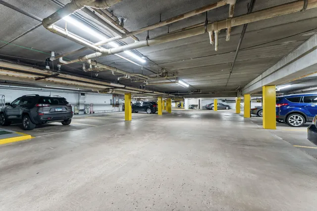 $235,000 | 3412 Oak Ridge Road, Unit 208, Minnetonka, MN 55305