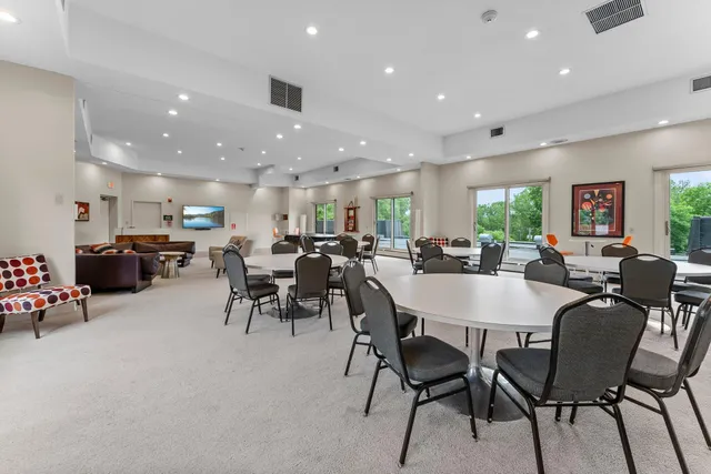 $235,000 | 3412 Oak Ridge Road, Unit 208, Minnetonka, MN 55305