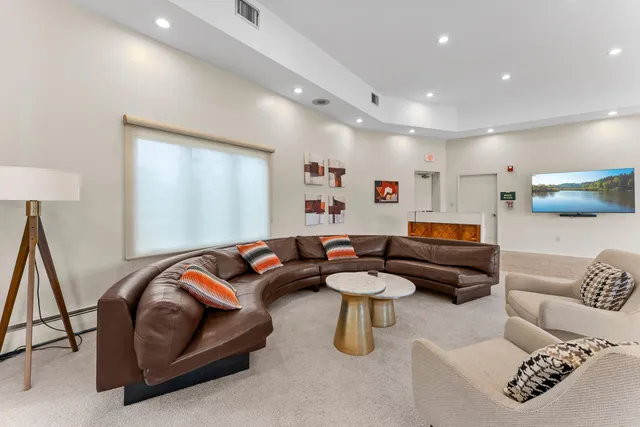 $235,000 | 3412 Oak Ridge Road, Unit 208, Minnetonka, MN 55305