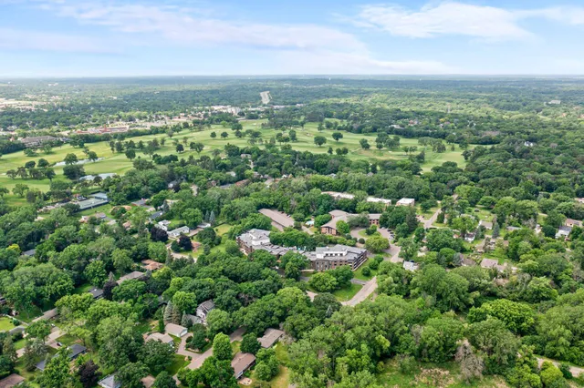 $235,000 | 3412 Oak Ridge Road, Unit 208, Minnetonka, MN 55305