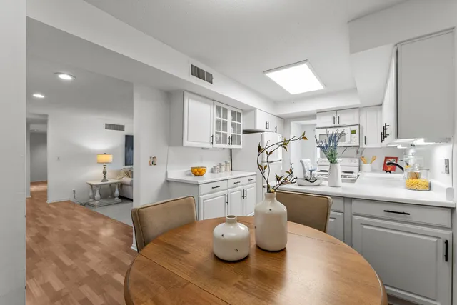 $235,000 | 3412 Oak Ridge Road, Unit 208, Minnetonka, MN 55305