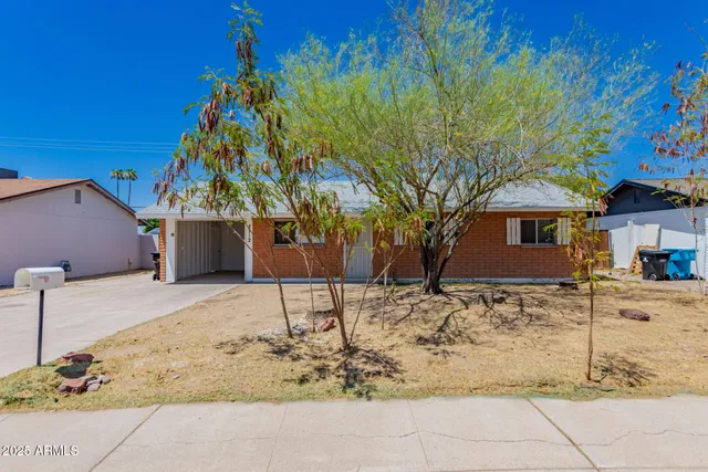 $359,950 | 2112 West Dahlia Drive, Phoenix, AZ 85029