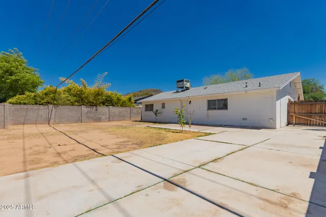 $359,950 | 2112 West Dahlia Drive, Phoenix, AZ 85029