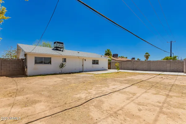 $359,950 | 2112 West Dahlia Drive, Phoenix, AZ 85029