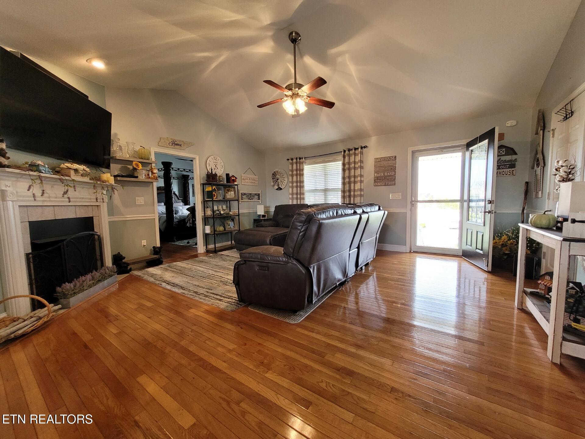 1335 Hodges Bend Road Sevierville, TN 37876 - Photo 6 of 23 Attach185721_20250327_180105