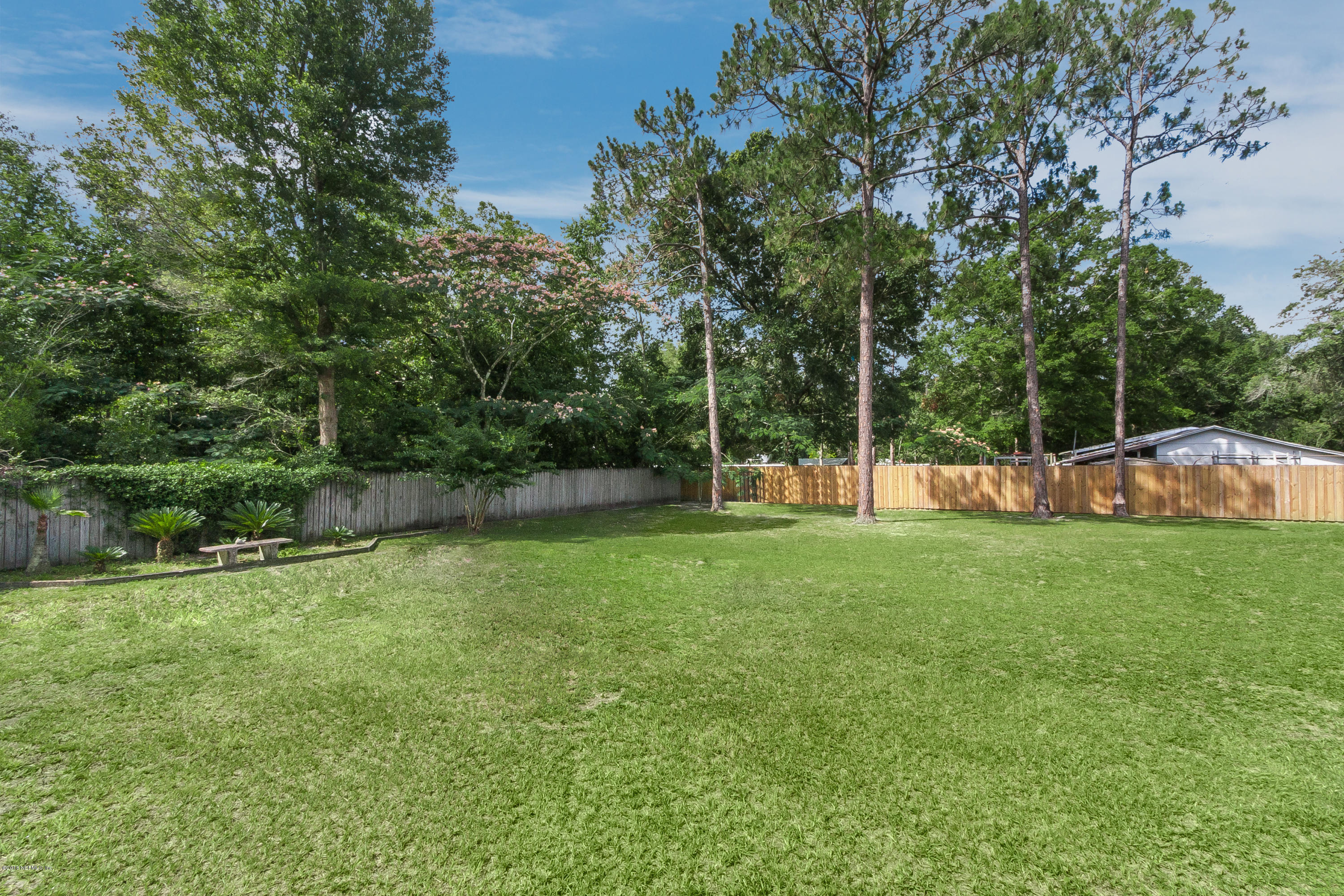 85468 Haddock Road Yulee, FL 32097 - Photo 37 of 49 backyard