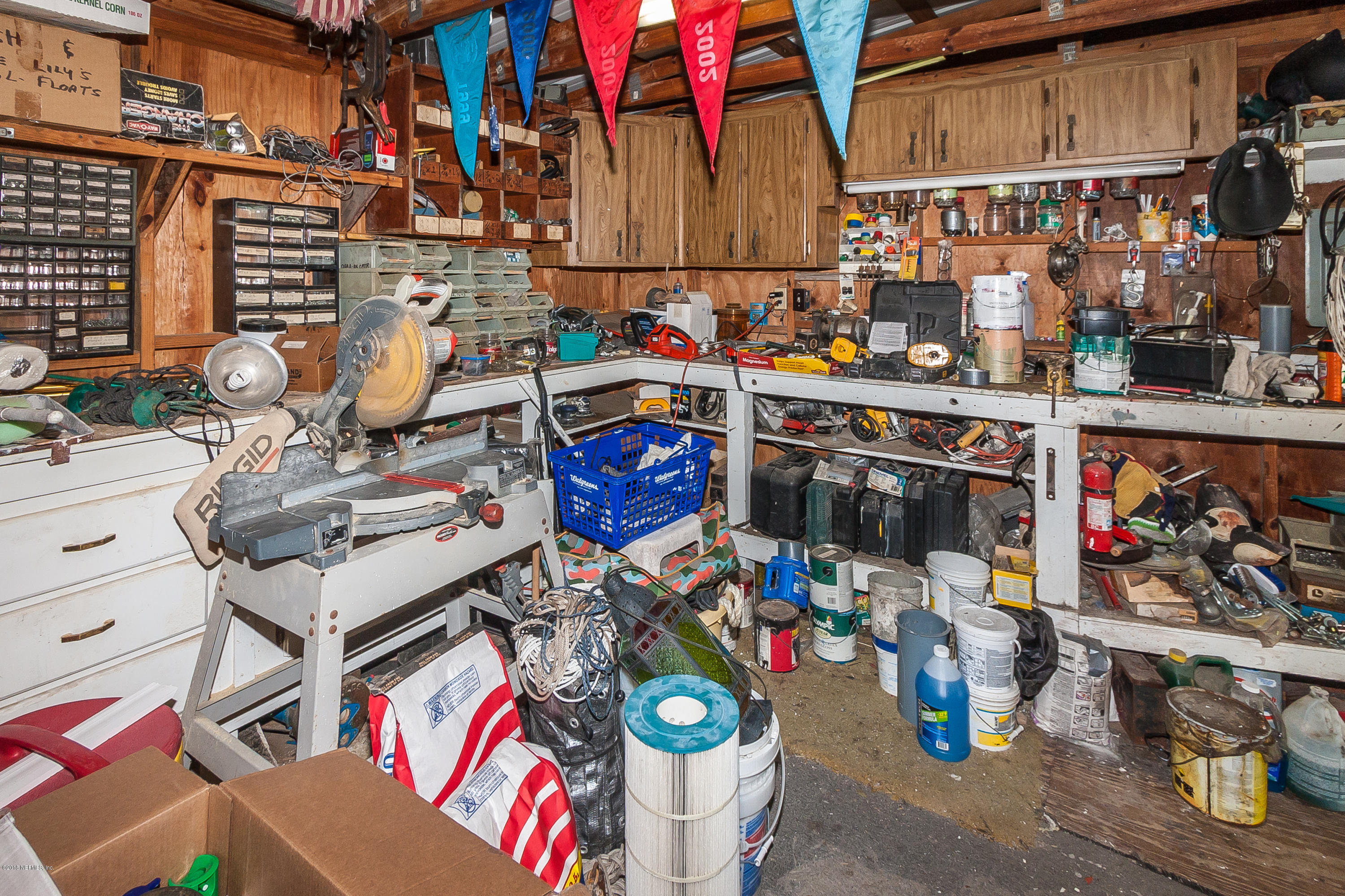 85468 Haddock Road Yulee, FL 32097 - Photo 40 of 49 garage