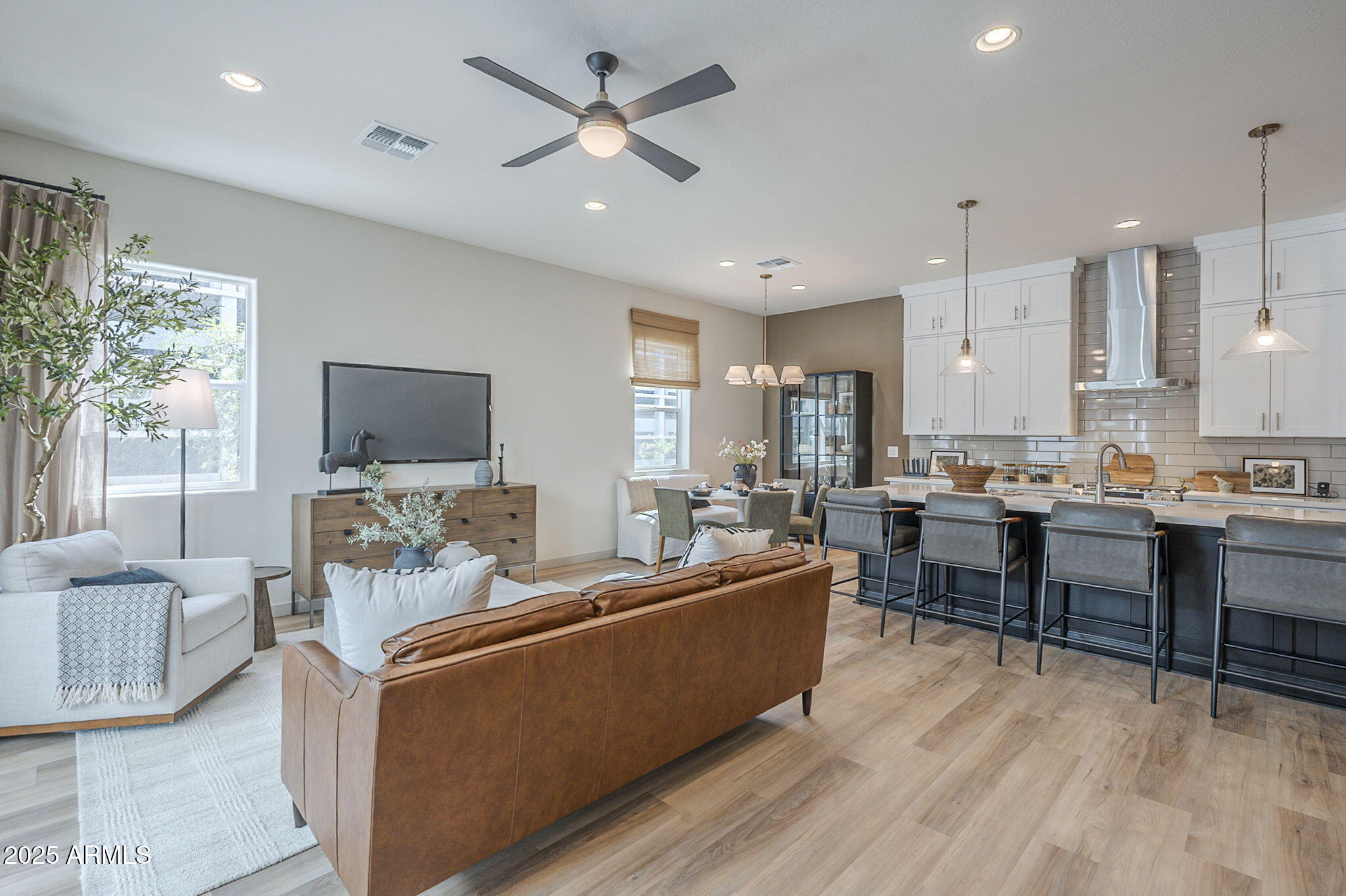 127 West Holcomb Lane Phoenix, AZ 85003 - Photo 21 of 46 111 W HOLCOMB Lane