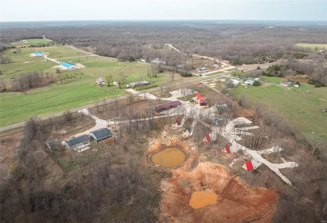 $525,000 | 1610 Highway 64, Tunas, MO 65764