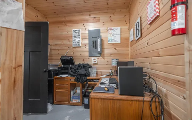 $525,000 | 1610 Highway 64, Tunas, MO 65764