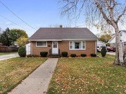 2131 31st Street Two Rivers, WI 54241 - Photo 2 of 10