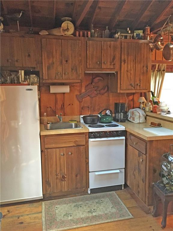 22 Bayberry Road Boothbay Harbor, ME 04538 - Photo 4 of 19 Photo