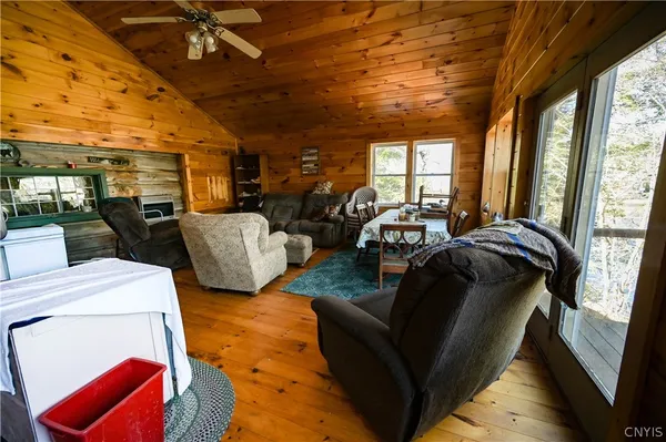 $289,900 | 2923 South Lake Road, Ohio, NY 13338