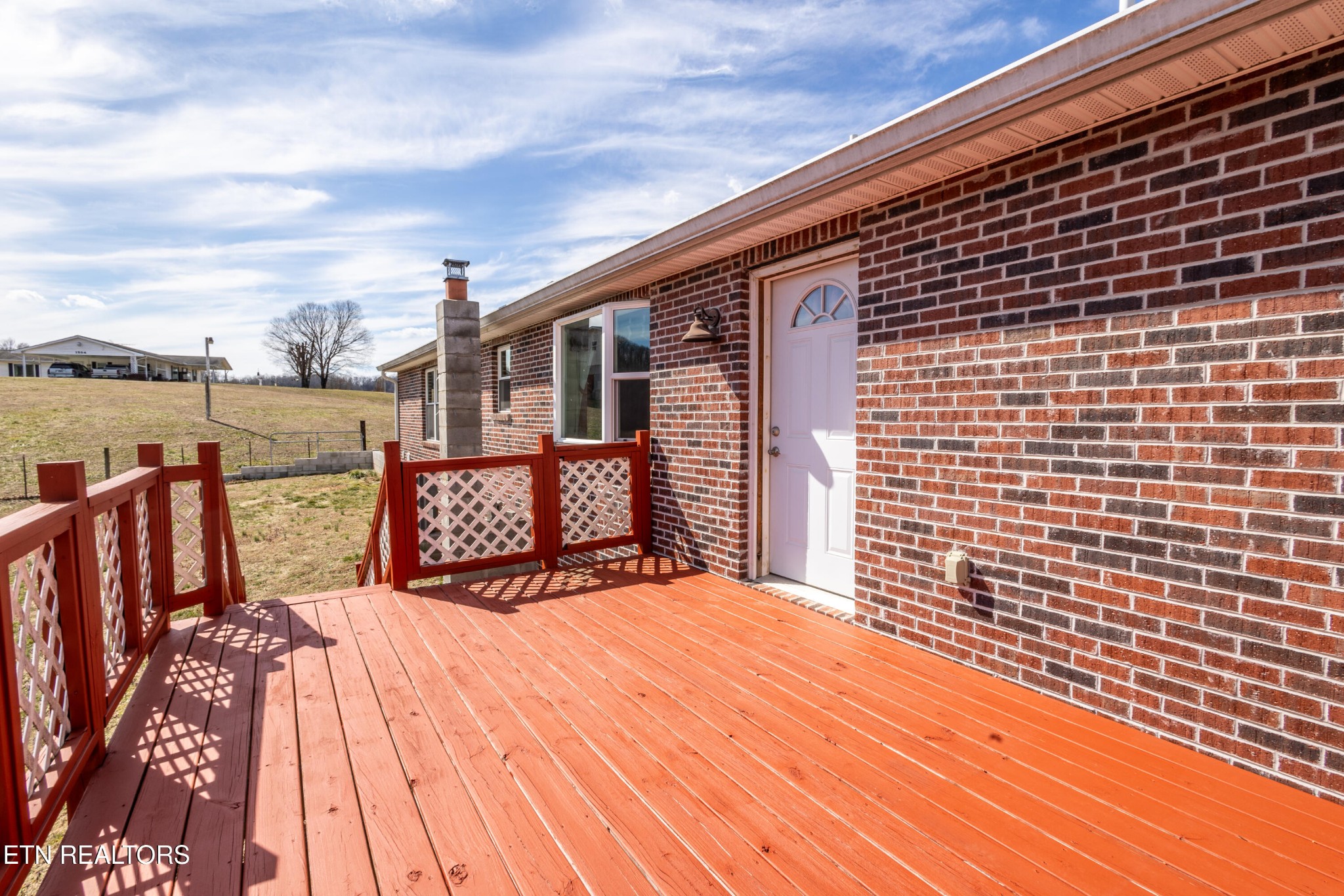 1208 Dutch Valley Road Clinton, TN 37716 - Photo 17 of 21 a balcony view with a ocean view