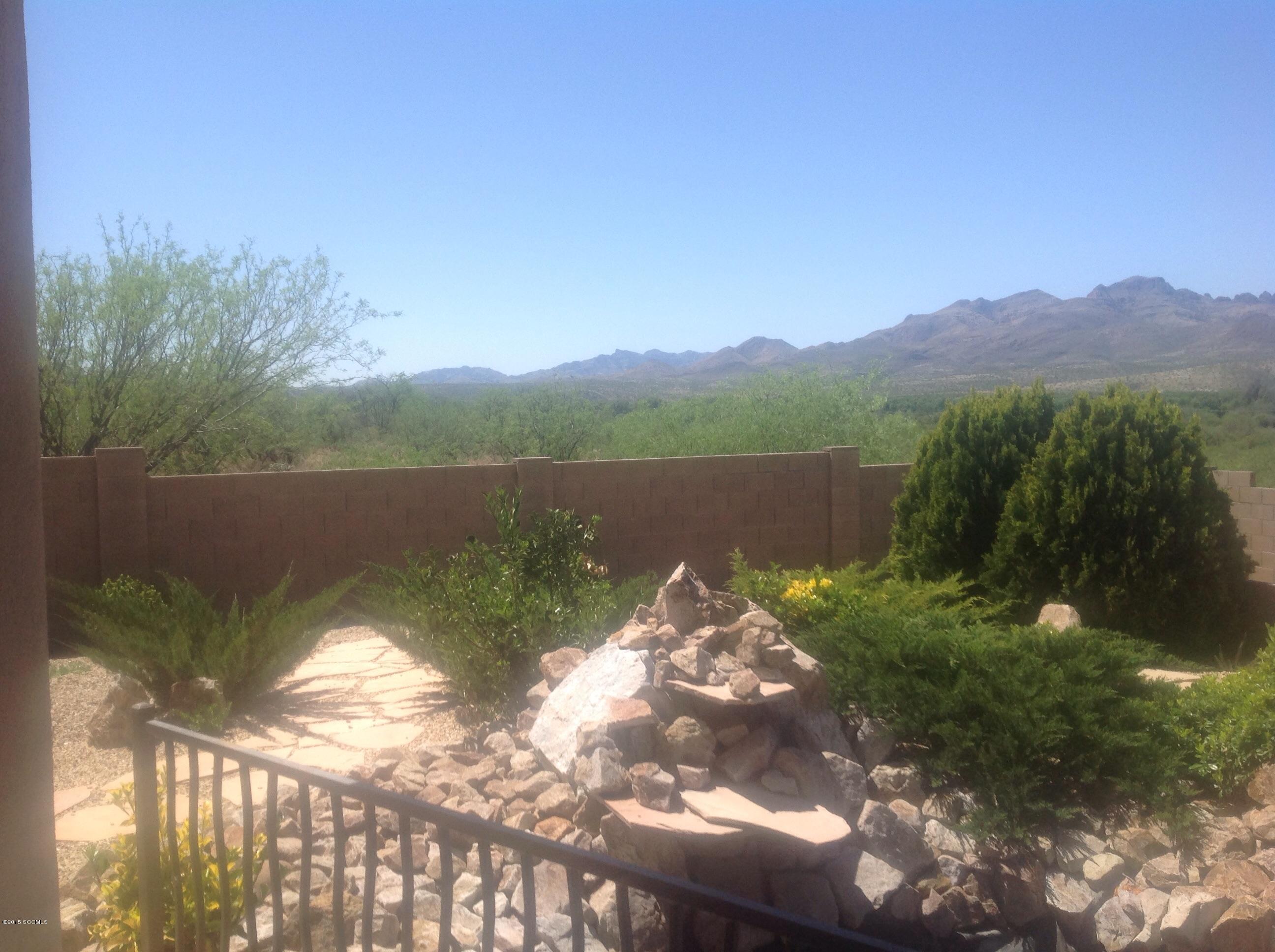 118 Via Finlandia Rio Rico, AZ 85648 - Photo 4 of 18