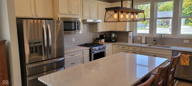 $370,000 | 4864 Lilac Drive, Plainfield, IN 46168