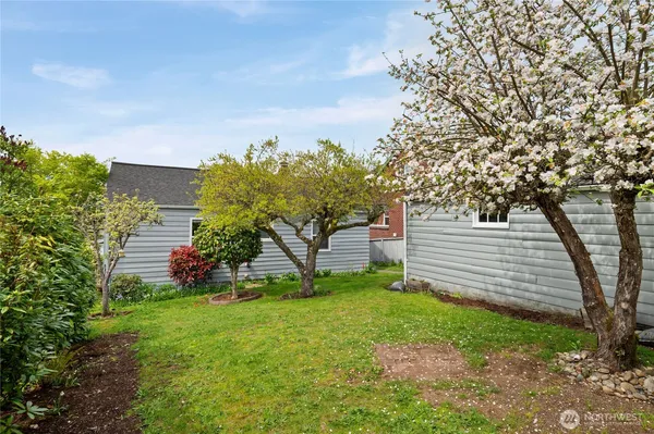 $410,000 | 1110 Hayward Avenue, Bremerton, WA 98310