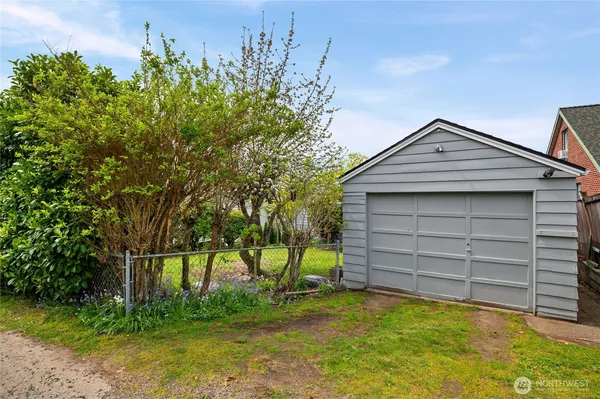 $410,000 | 1110 Hayward Avenue, Bremerton, WA 98310