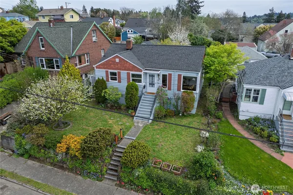 $410,000 | 1110 Hayward Avenue, Bremerton, WA 98310