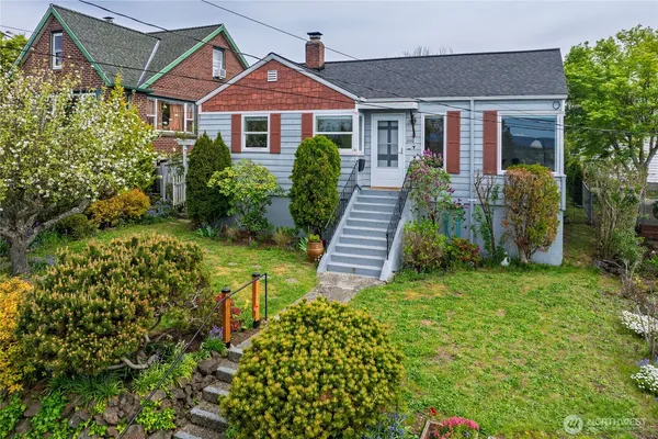 $410,000 | 1110 Hayward Avenue, Bremerton, WA 98310