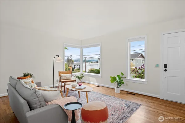 $410,000 | 1110 Hayward Avenue, Bremerton, WA 98310