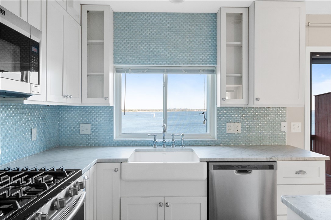 4158 Post Road, Unit 14 Warwick, RI 02818 - Photo 7 of 18