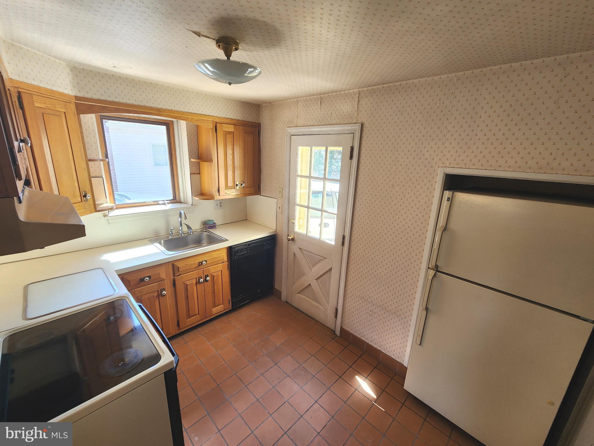 248 Harrogate Road Wynnewood, PA 19096 - Photo 28 of 45