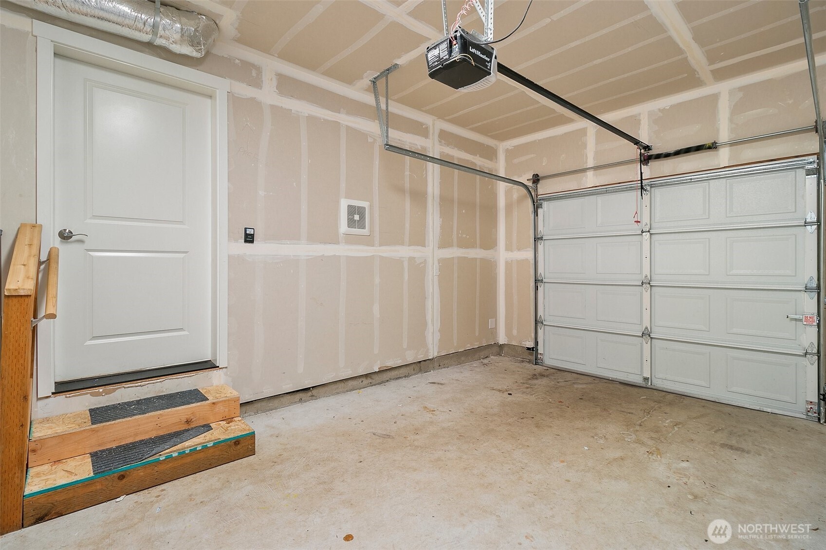 709 3rd Avenue South Kent, WA 98032 - Photo 21 of 26 a view of an empty room
