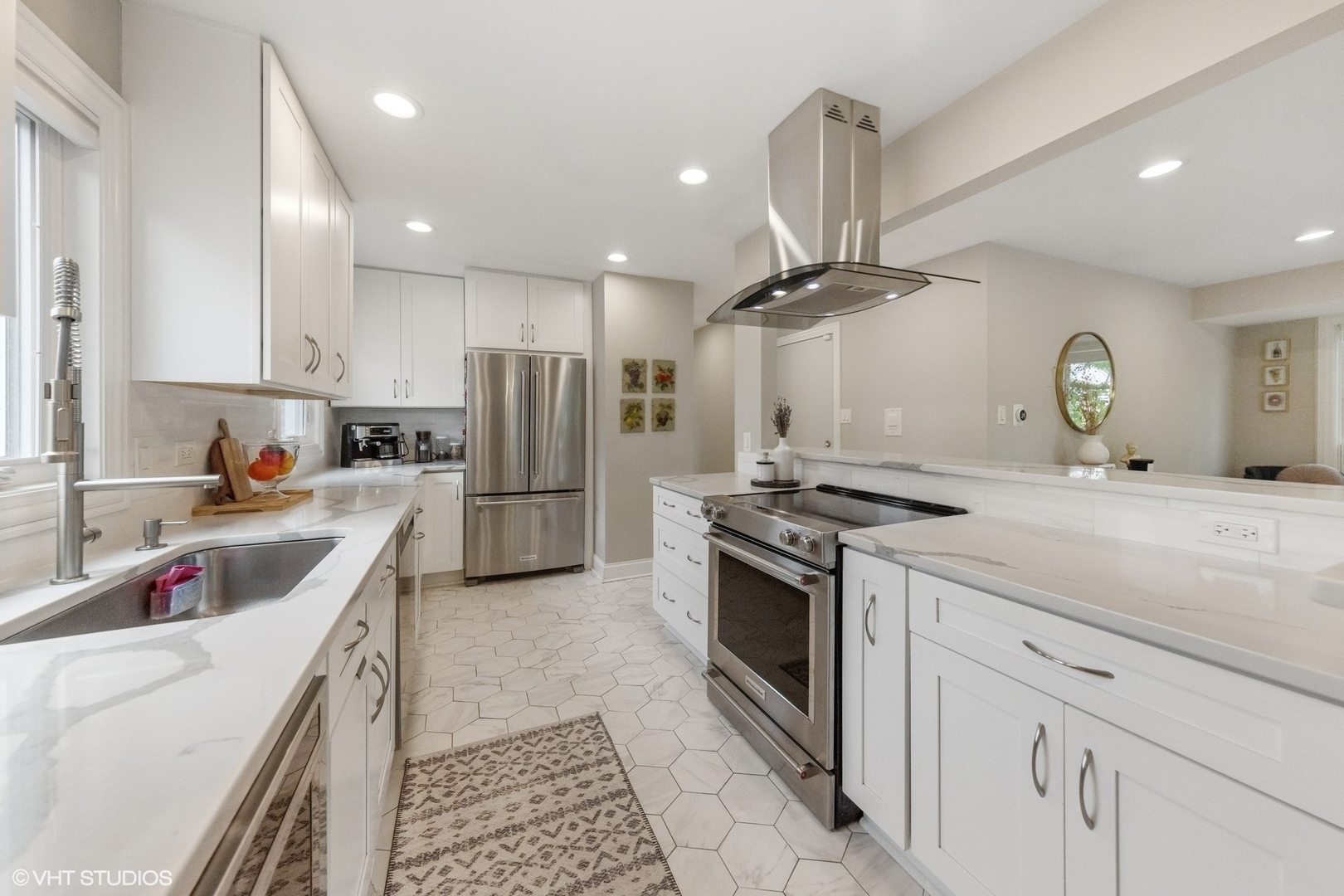 486 Old Surrey Road, Unit B Hinsdale, IL 60521 - Photo 13 of 31 Gallery Image 13