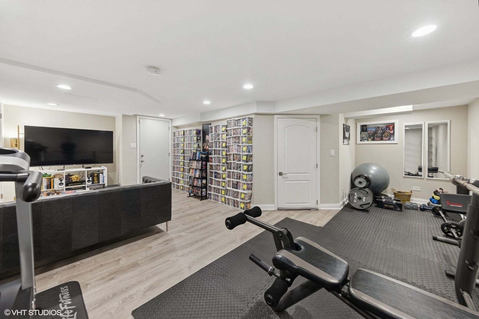 486 Old Surrey Road, Unit B Hinsdale, IL 60521 - Photo 25 of 31 Gallery Image 25