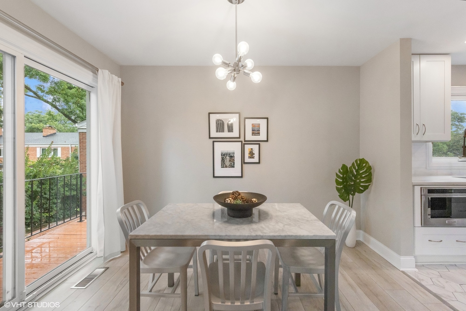486 Old Surrey Road, Unit B Hinsdale, IL 60521 - Photo 9 of 31 Gallery Image 9