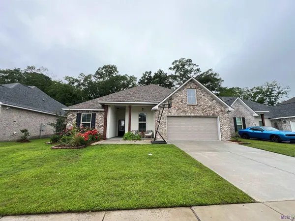 $3,295 | 18945 Corlis Grn Drive, Zachary, LA 70791