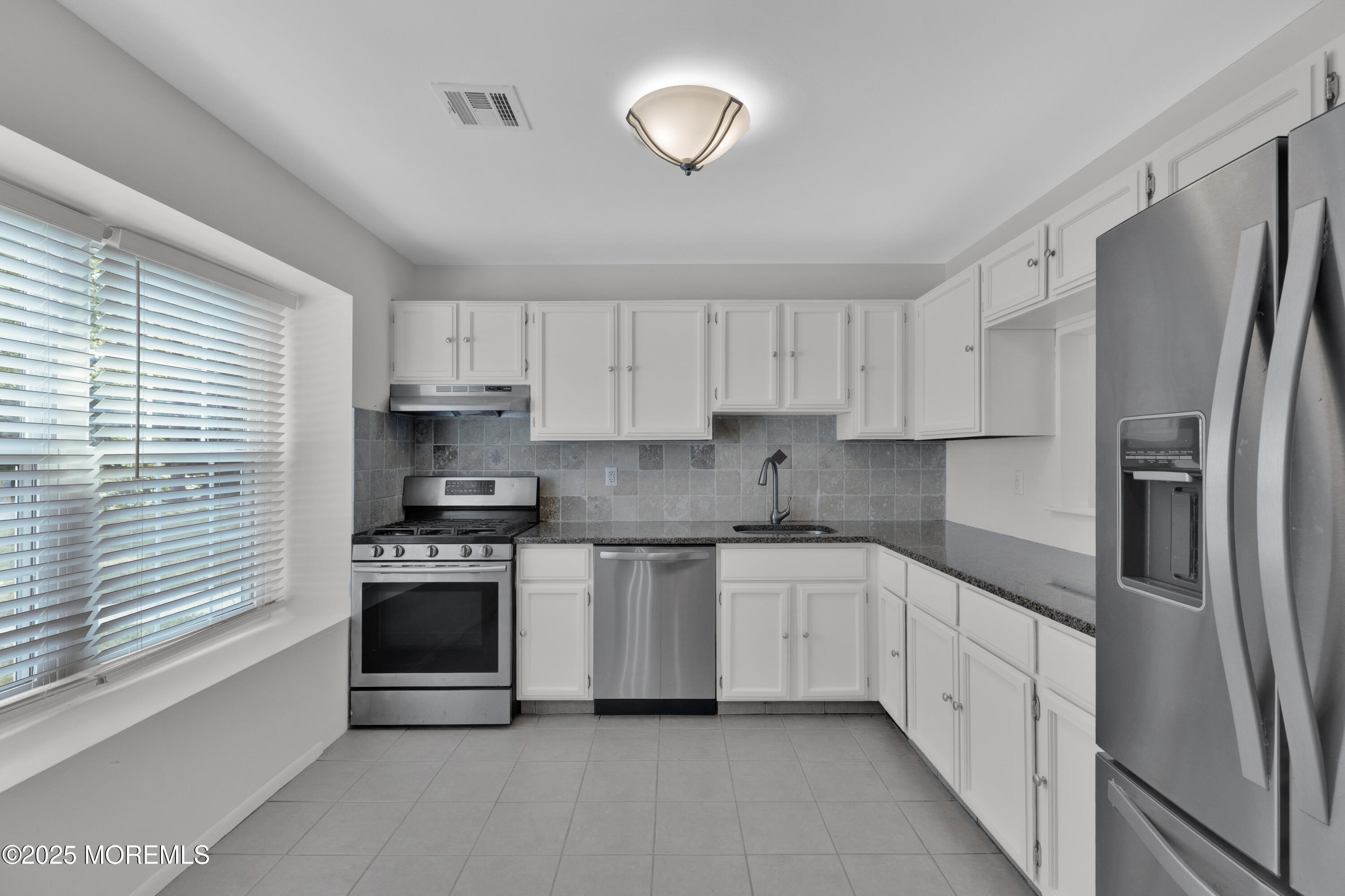 60 County Road, Unit 68 Cliffwood, NJ 07721 - Photo 3 of 12 7K8A4300