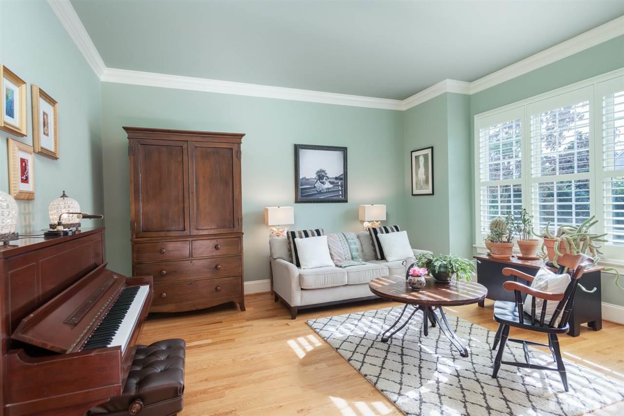 3910 Ashtonshire Court Raleigh, NC 27613 - Photo 4 of 25