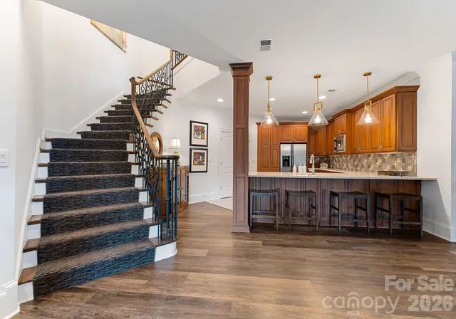 a view of entryway and hall