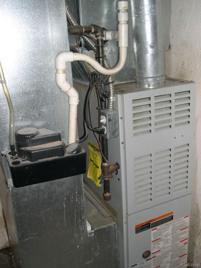 14364 Merriman Road Livonia, MI 48154 - Photo 19 of 21 NEWER FURNACE