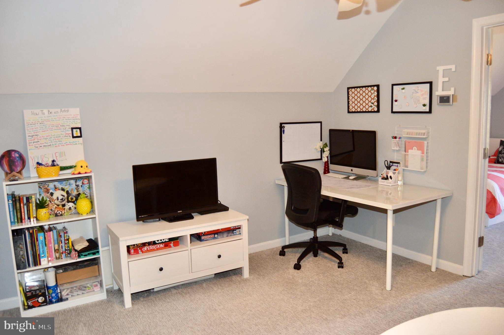 5715 Crescent Point Drive Orange, VA 22960 - Photo 30 of 75 Upper guest suite