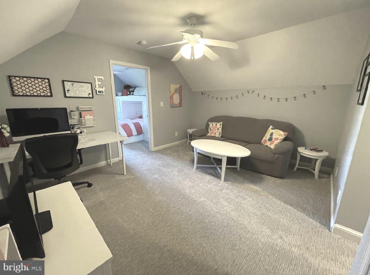 5715 Crescent Point Drive Orange, VA 22960 - Photo 31 of 75 Upper guest suite