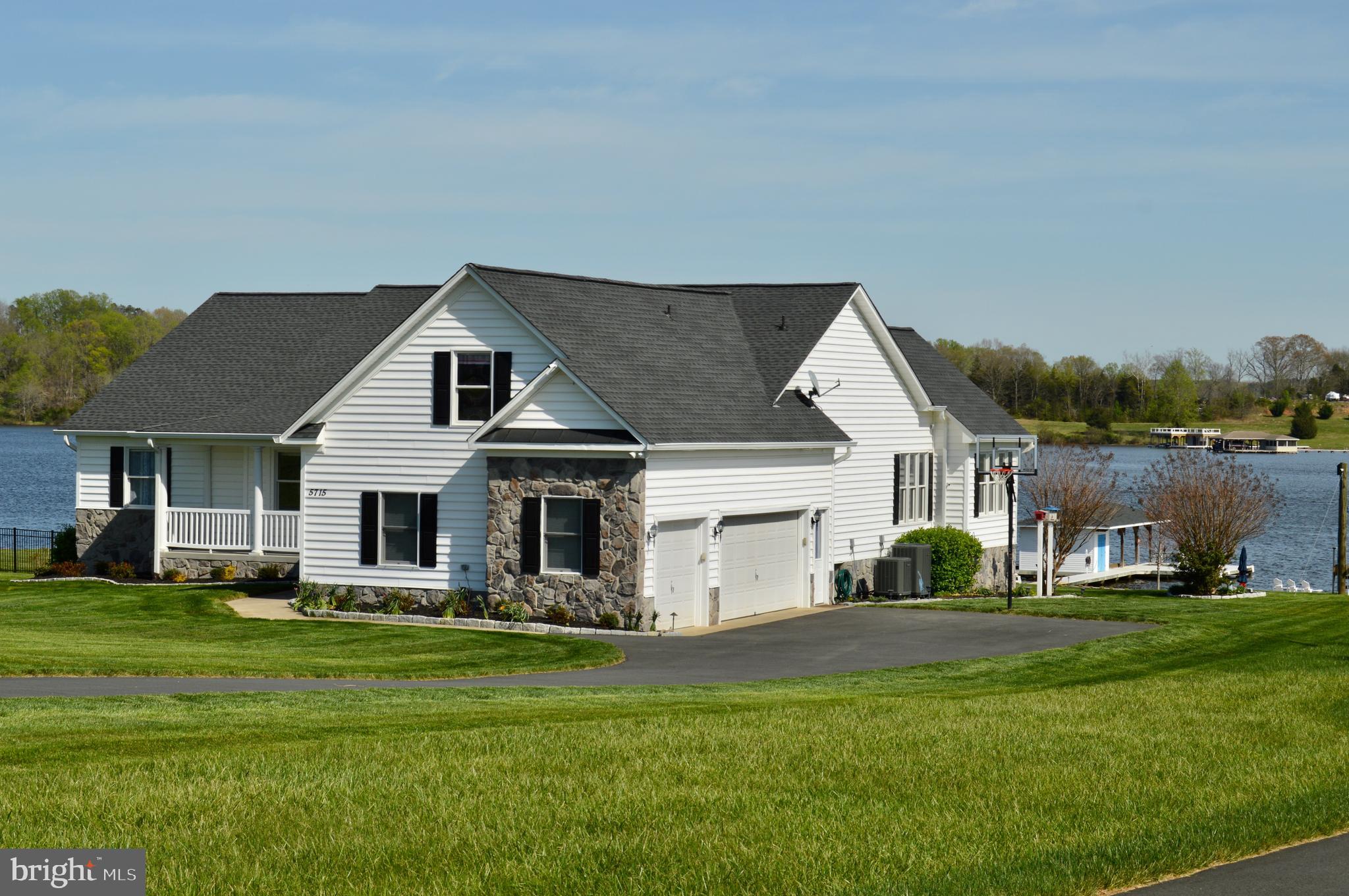 5715 Crescent Point Drive Orange, VA 22960 - Photo 53 of 75 Side elevation