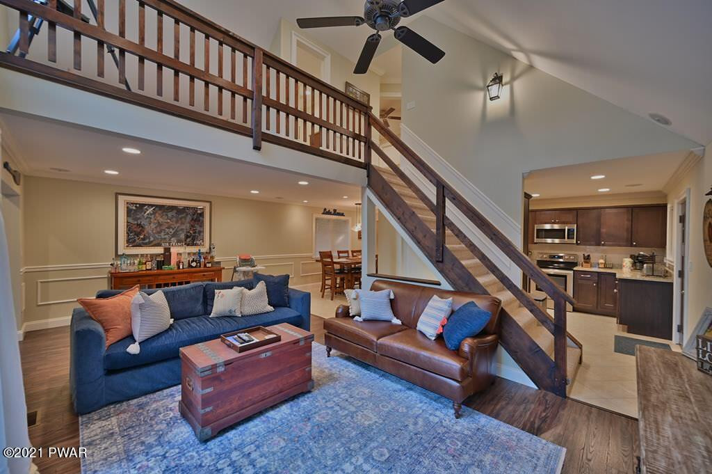27 Roamingwood Road Lake Ariel, PA 18436 - Photo 5 of 105