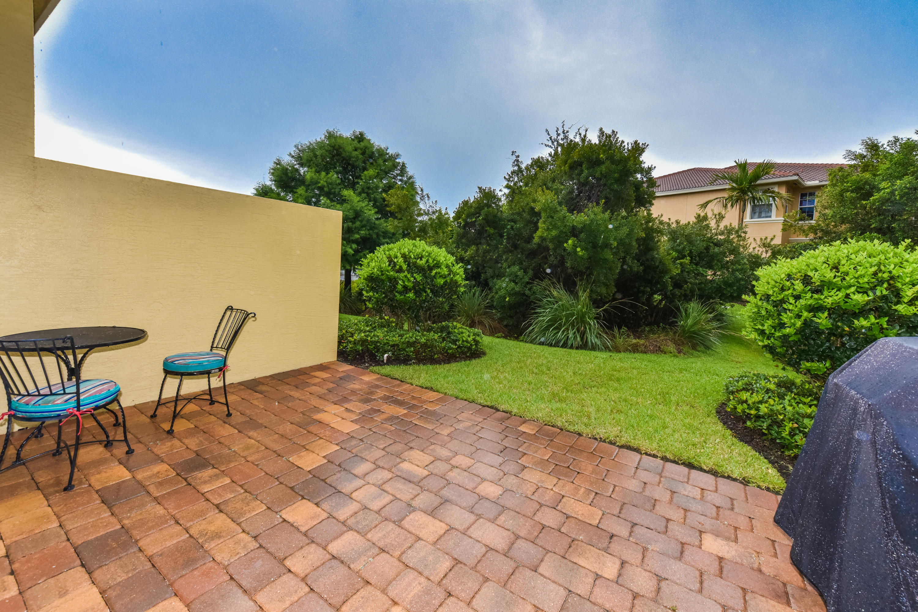 672 Southwest Glen Crest Way Stuart, FL 34997 - Photo 14 of 30 672 SW Glen Crest Way_Selene LaFazia_14