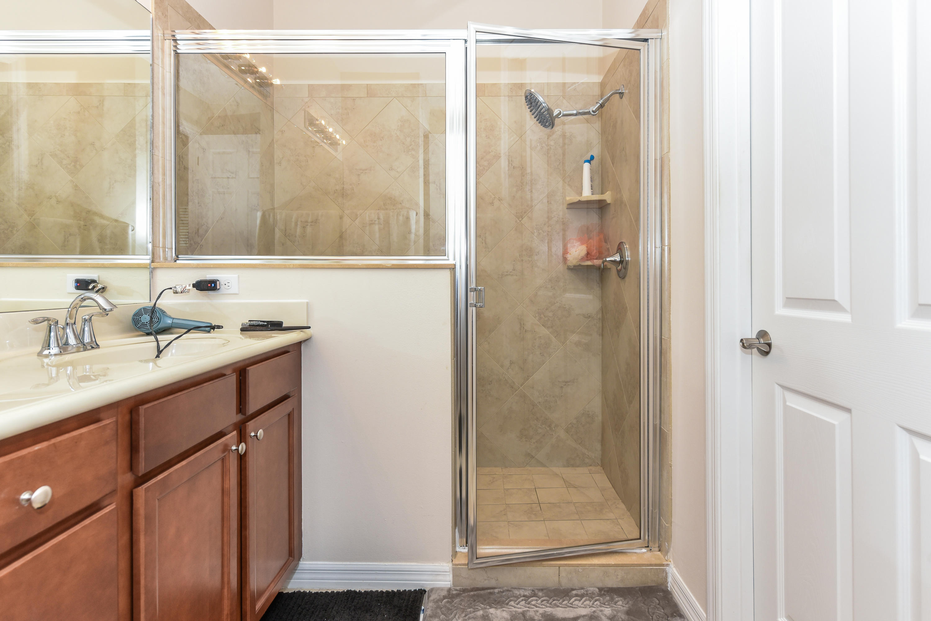 672 Southwest Glen Crest Way Stuart, FL 34997 - Photo 18 of 30 672 SW Glen Crest Way_Selene LaFazia_20