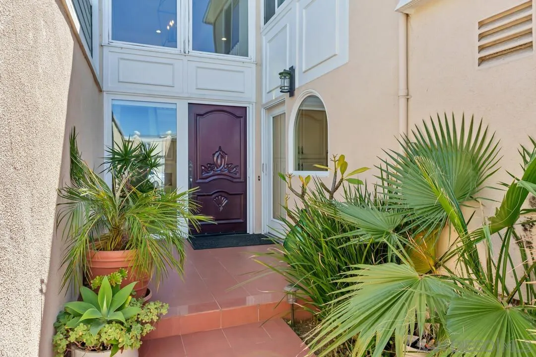 4 GingerTree Lane Coronado, CA 92118 - Photo 3 of 47