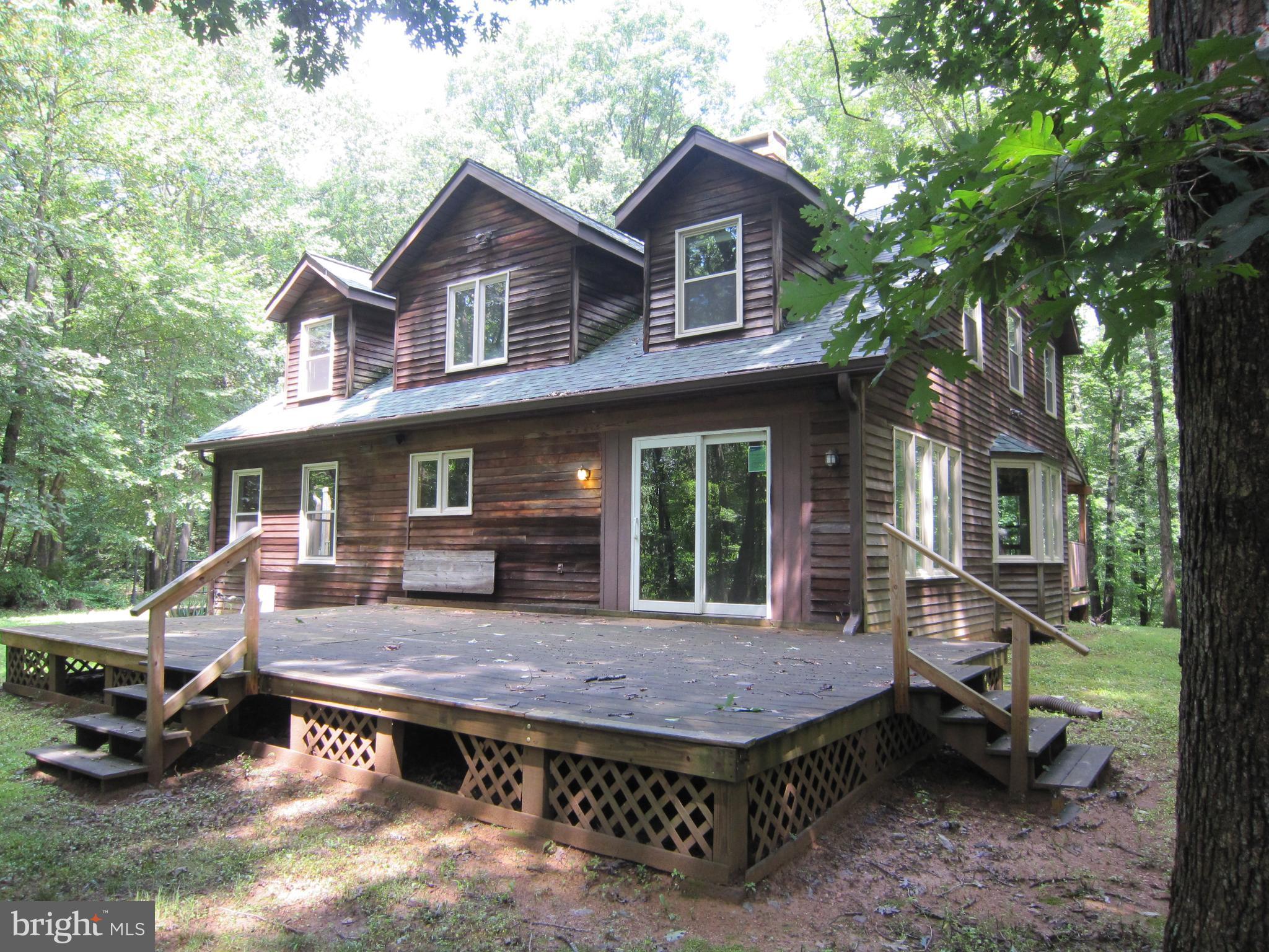 393 Silver Run Valley Road Westminster, MD 21158 - Photo 2 of 30 Exterior (Rear)