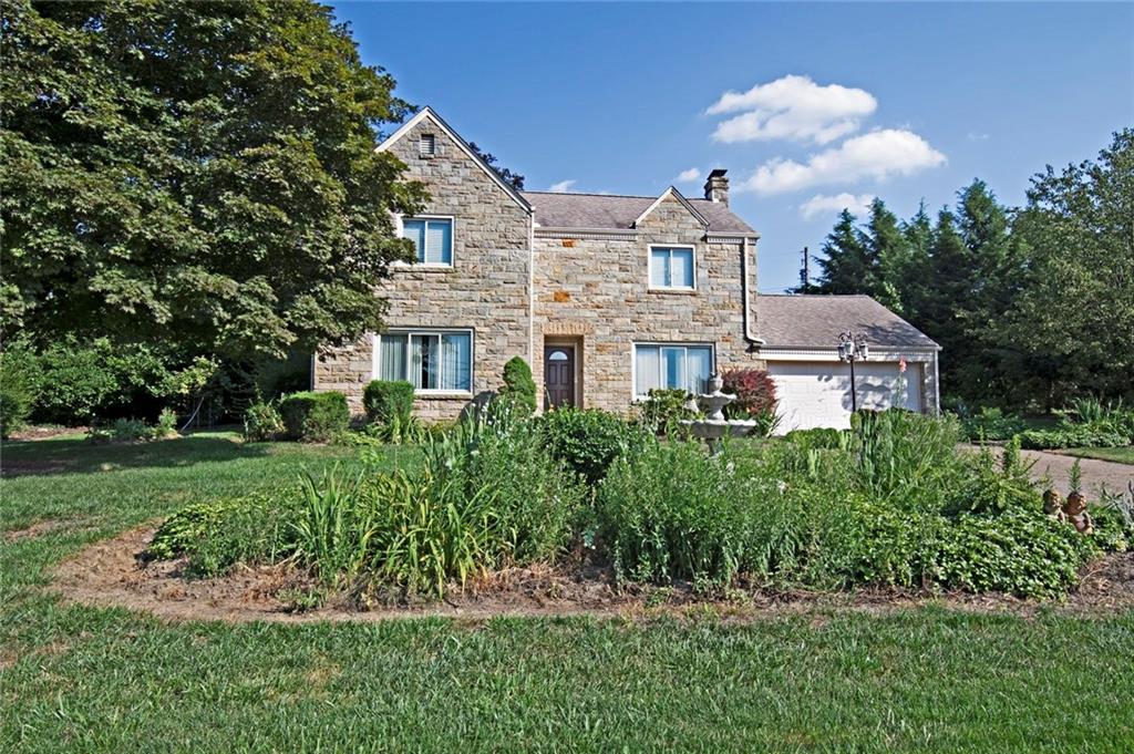 33 Swallow Hill Road Carnegie, PA 15106 - Photo 1 of 22 Gallery Image 1